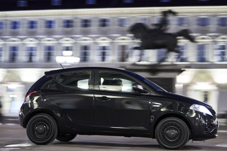 Lancia Ypsilon Black and Noir (846) 2019 года  (фото 36 из 39)